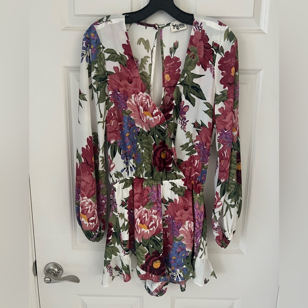 Show Me Your Mumu Romper, size Medium